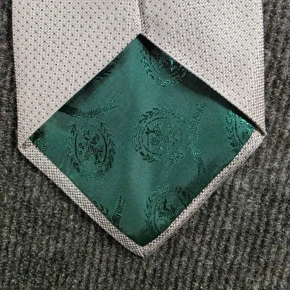 Tommy Hilfiger Men's Navy and Silver Tie